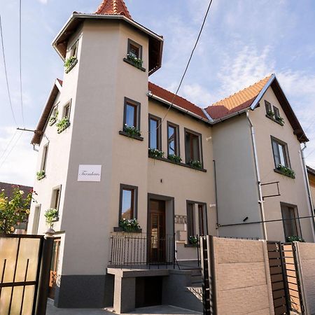 Turmhaus Hermannstadt Exteriör bild